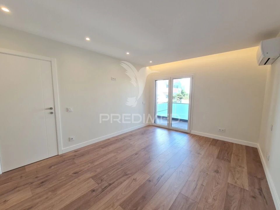 Apartamento T4 para Venda em Cascais e Estoril Foto 21