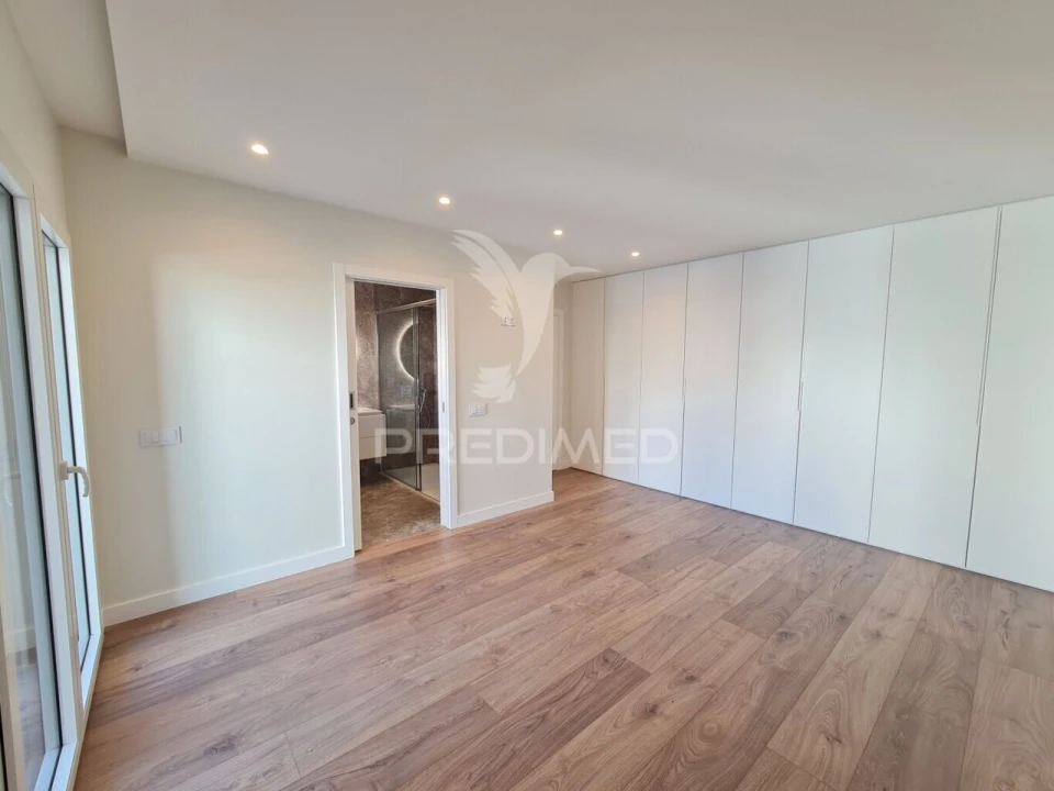 Apartamento T4 para Venda em Cascais e Estoril Foto 16