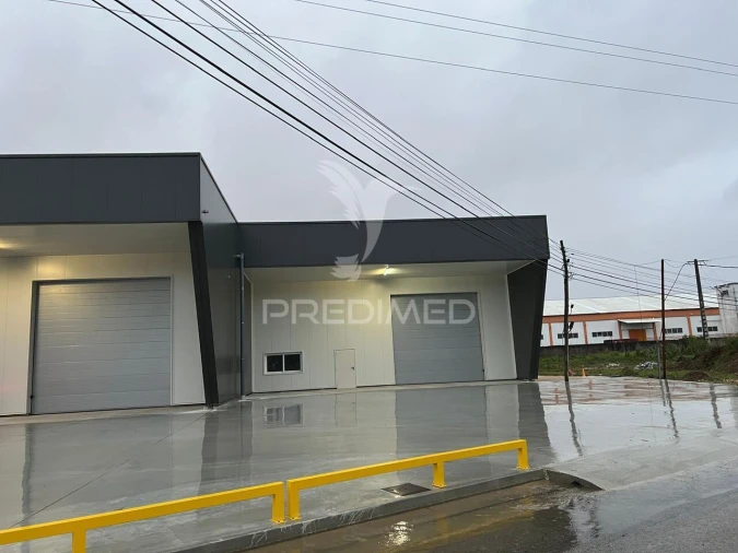 Armazém para Venda em Águeda e Borralha