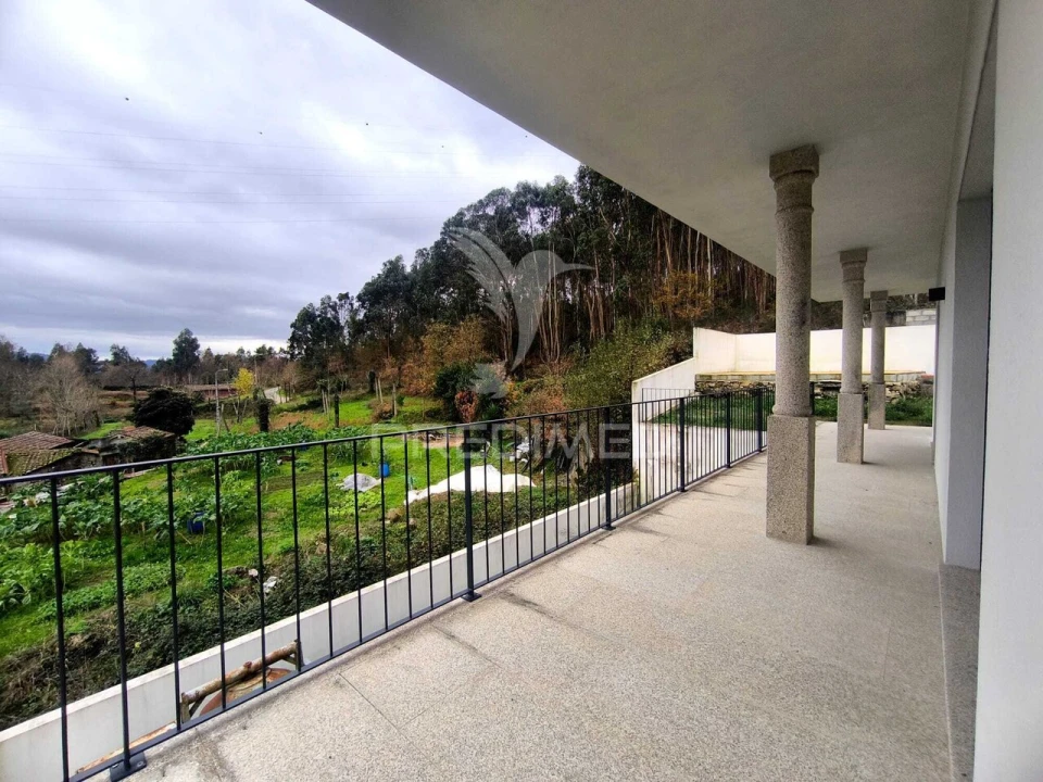 Moradia T4 para Venda em Selho São Lourenço e Gominhães Foto 18