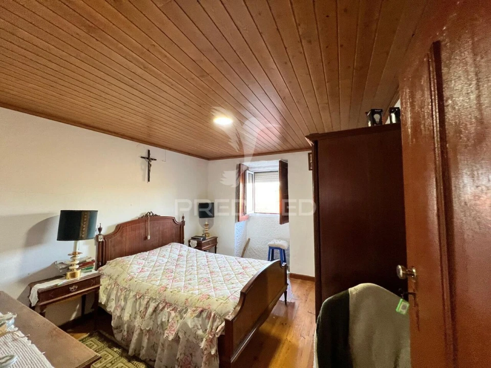 Moradia T6 para Venda em Candoso e Carvalho de Egas Foto 14