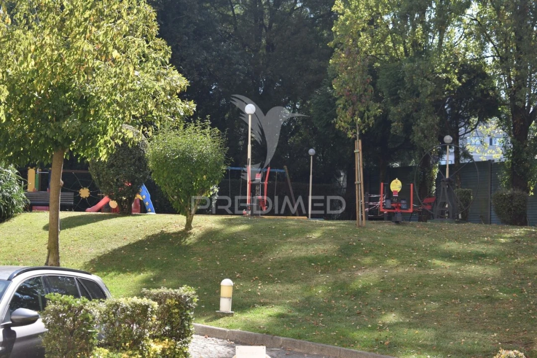 Apartamento T3 para Venda em Lordelo do Ouro e Massarelos Foto 33