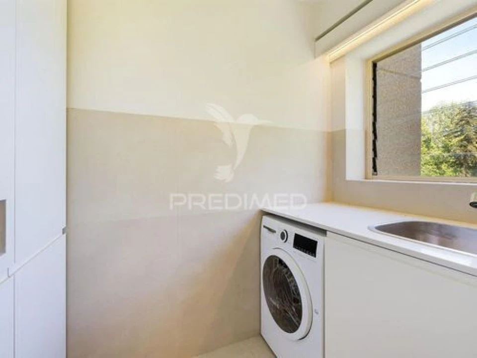Apartamento T3 para Venda em Lordelo do Ouro e Massarelos Foto 8