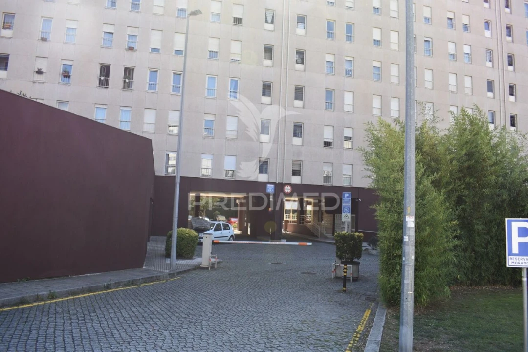 Apartamento T3 para Venda em Lordelo do Ouro e Massarelos Foto 35