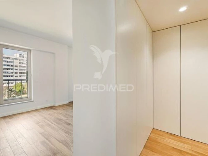Apartamento T3 para Venda em Lordelo do Ouro e Massarelos Foto 15