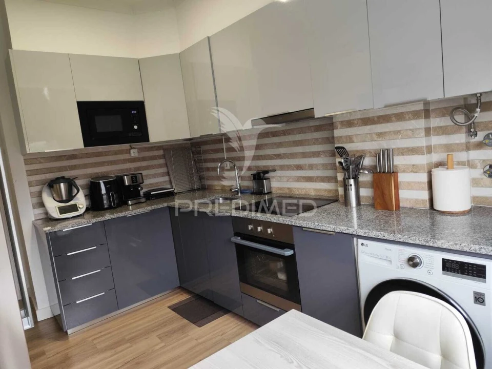 Apartamento T3 para Venda em Agualva e Mira-Sintra Foto 2