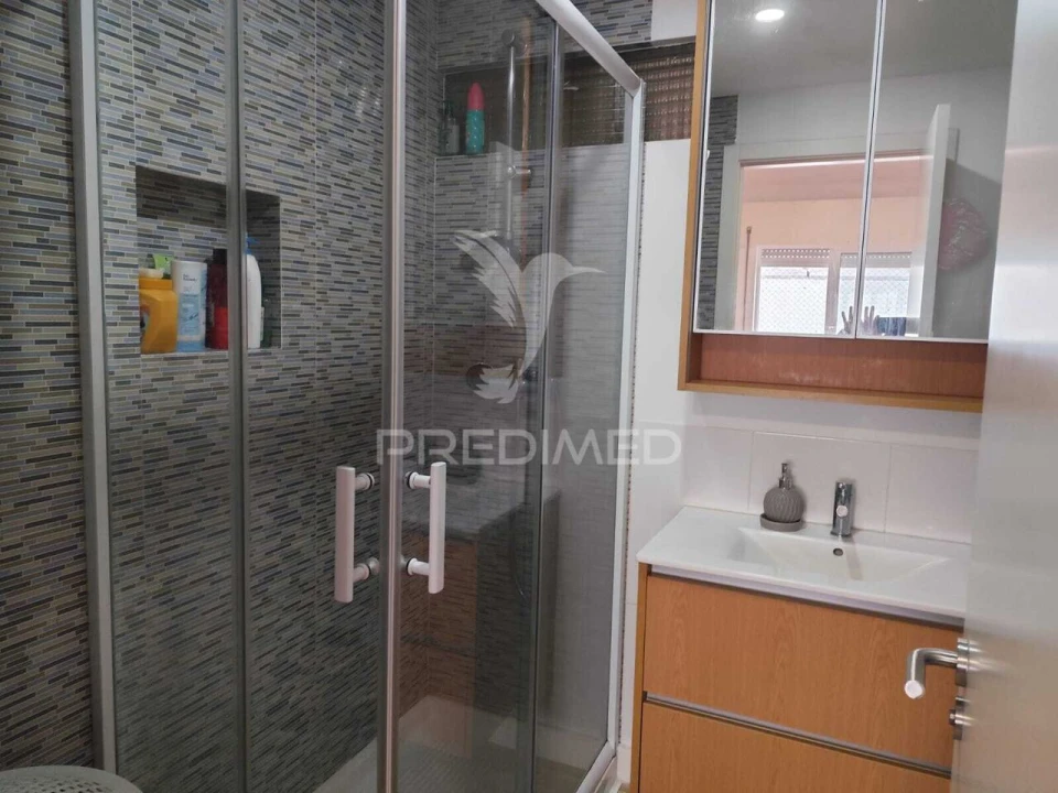 Apartamento T3 para Venda em Agualva e Mira-Sintra Foto 11