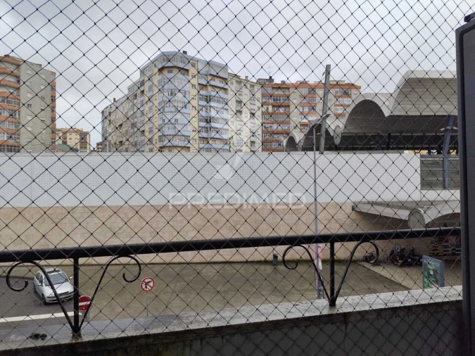 Apartamento T3 para Venda em Agualva e Mira-Sintra Foto 14
