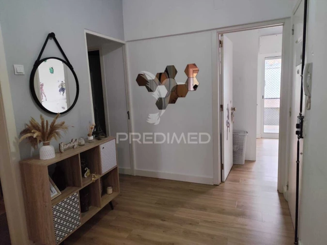 Apartamento T3 para Venda em Agualva e Mira-Sintra Foto 10