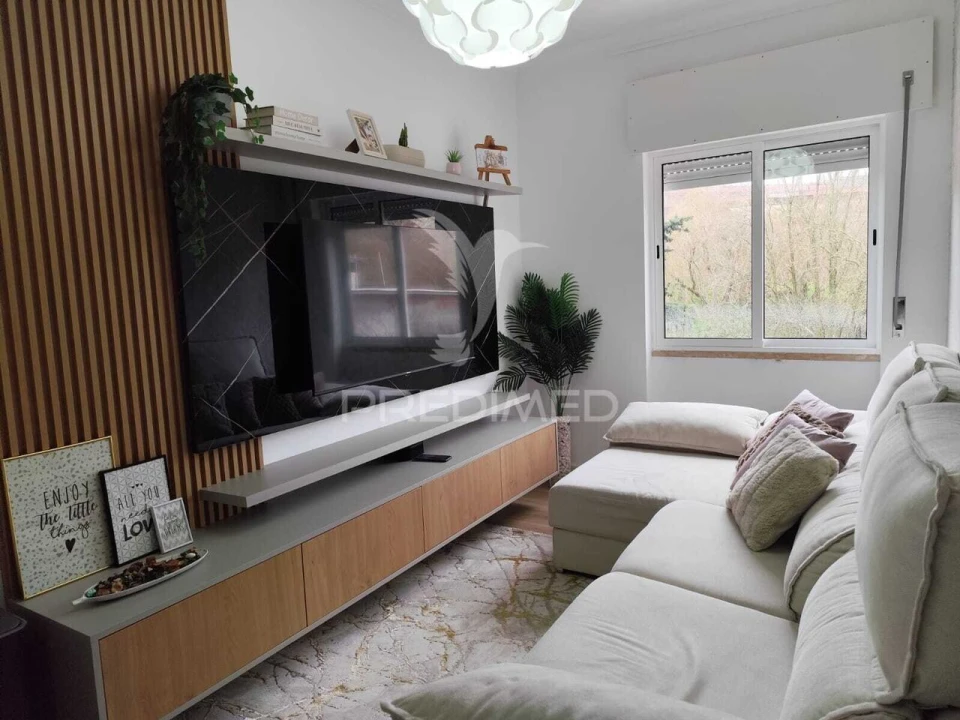 Apartamento T3 para Venda em Agualva e Mira-Sintra Foto 3