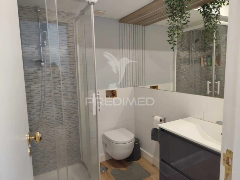 Apartamento T3 para Venda em Agualva e Mira-Sintra Foto 5