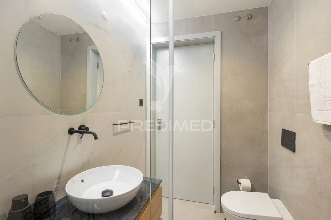 Apartamento T1 para Venda em Mafamude e Vilar do Paraíso Foto 17