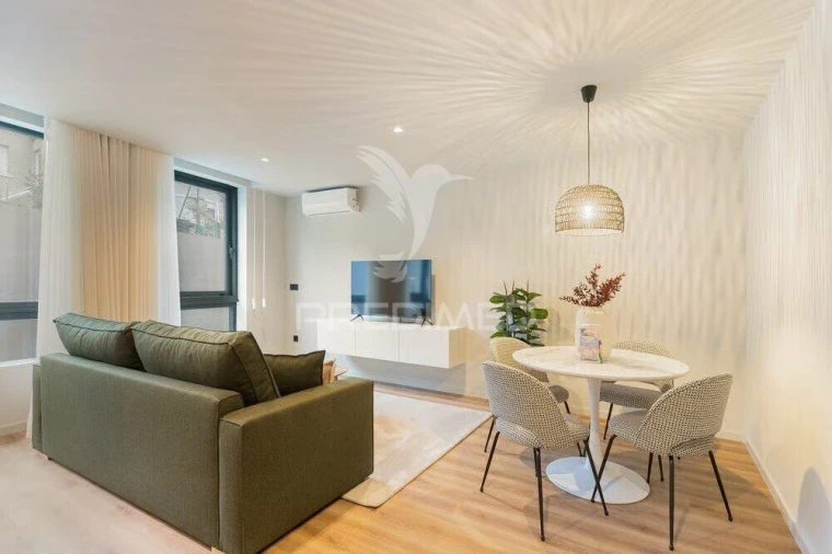 Apartamento T1 para Venda em Mafamude e Vilar do Paraíso Foto 6