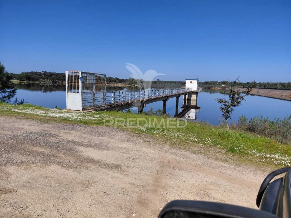 Terreno para Venda em São Domingos e Vale de Água Foto 3