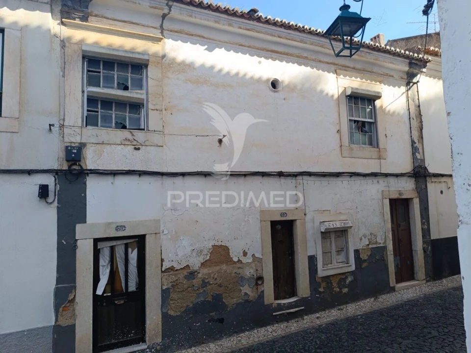 Prédio para Venda em Estremoz (Santa Maria e Santo André) Foto 1