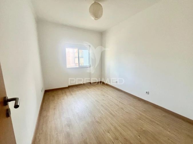 Apartamento T2 para Venda em Baixa da Banheira e Vale da Amoreira Foto 8