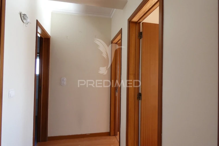 Apartamento T2 para Venda em Queluz e Belas Foto 7