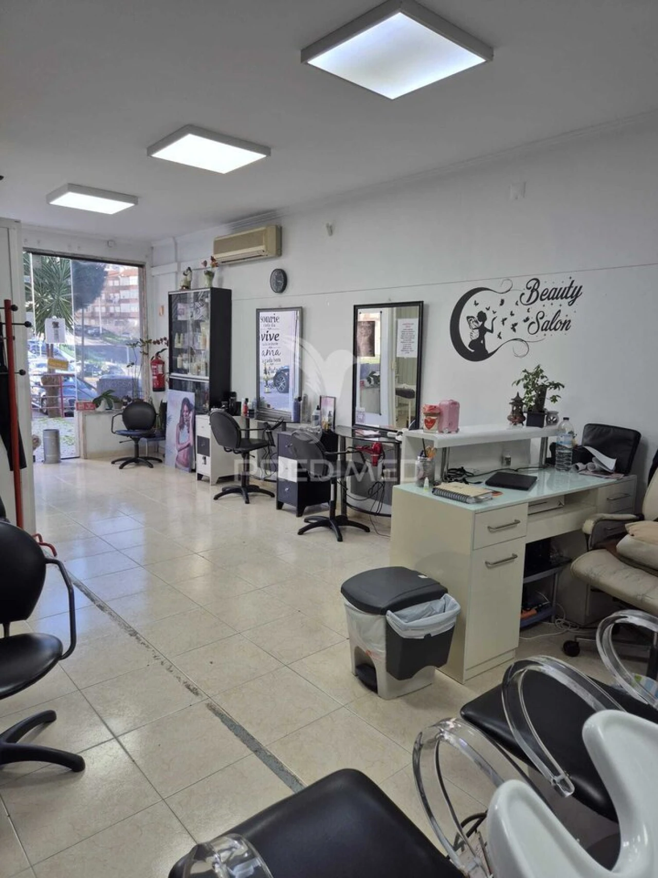 Loja para Venda em Massamá e Monte Abraão Foto 1