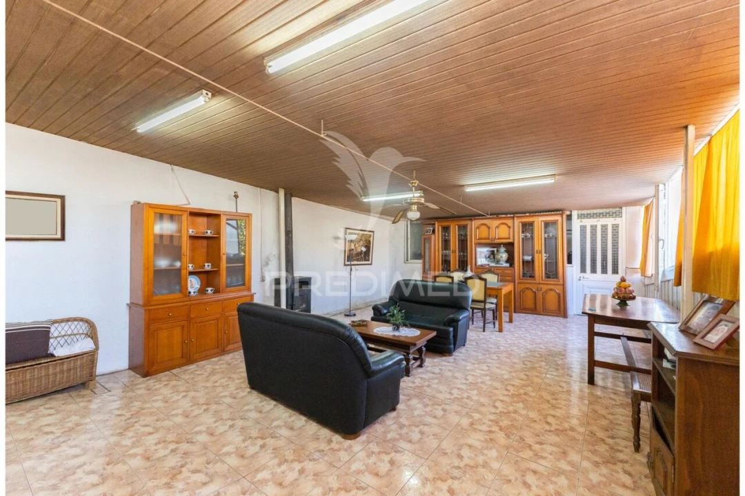 Moradia T4 para Venda em Campo e Sobrado Foto 22