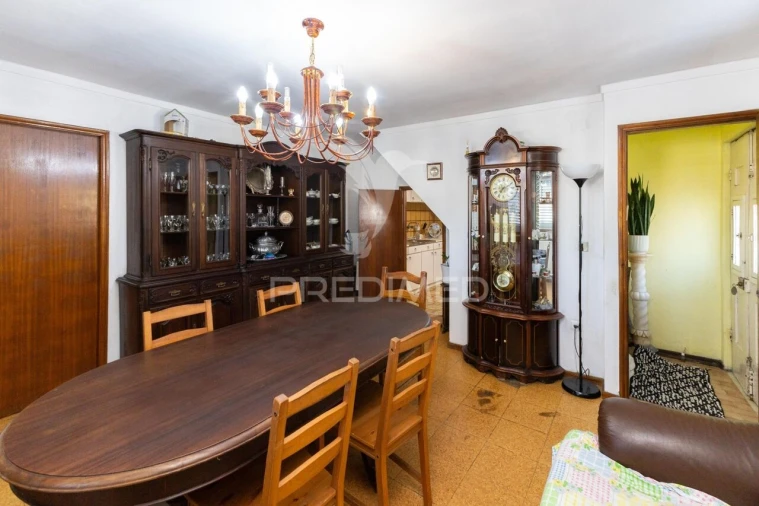 Moradia T4 para Venda em Campo e Sobrado Foto 16