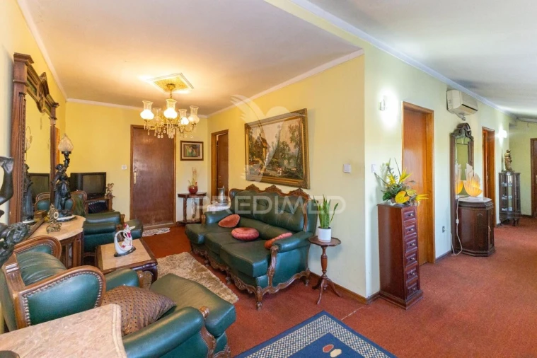 Moradia T4 para Venda em Campo e Sobrado Foto 7