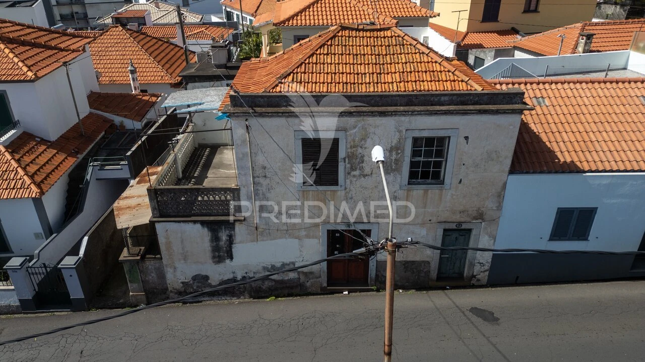 Moradia T4 para Venda em Funchal (São Pedro) Foto 2