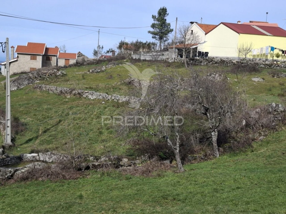 Terreno para Venda em Alhões, Bustelo, Gralheira e Ramires Foto 10