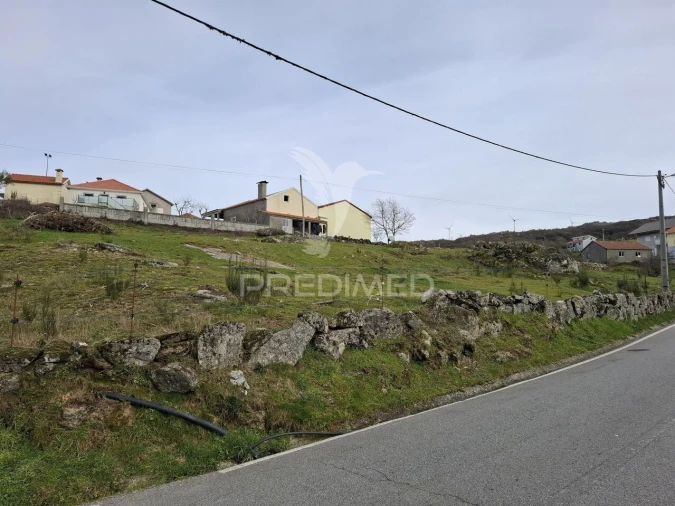 Terreno para Venda em Alhões, Bustelo, Gralheira e Ramires Foto 8
