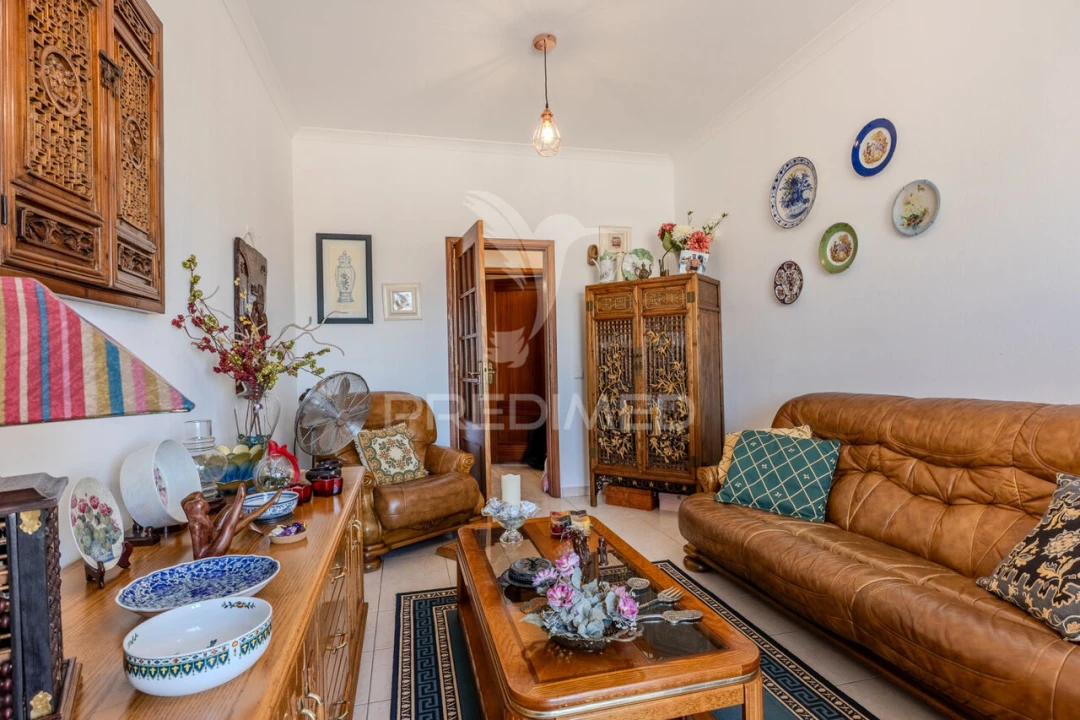 Apartamento T3 para Venda em Estômbar e Parchal Foto 5