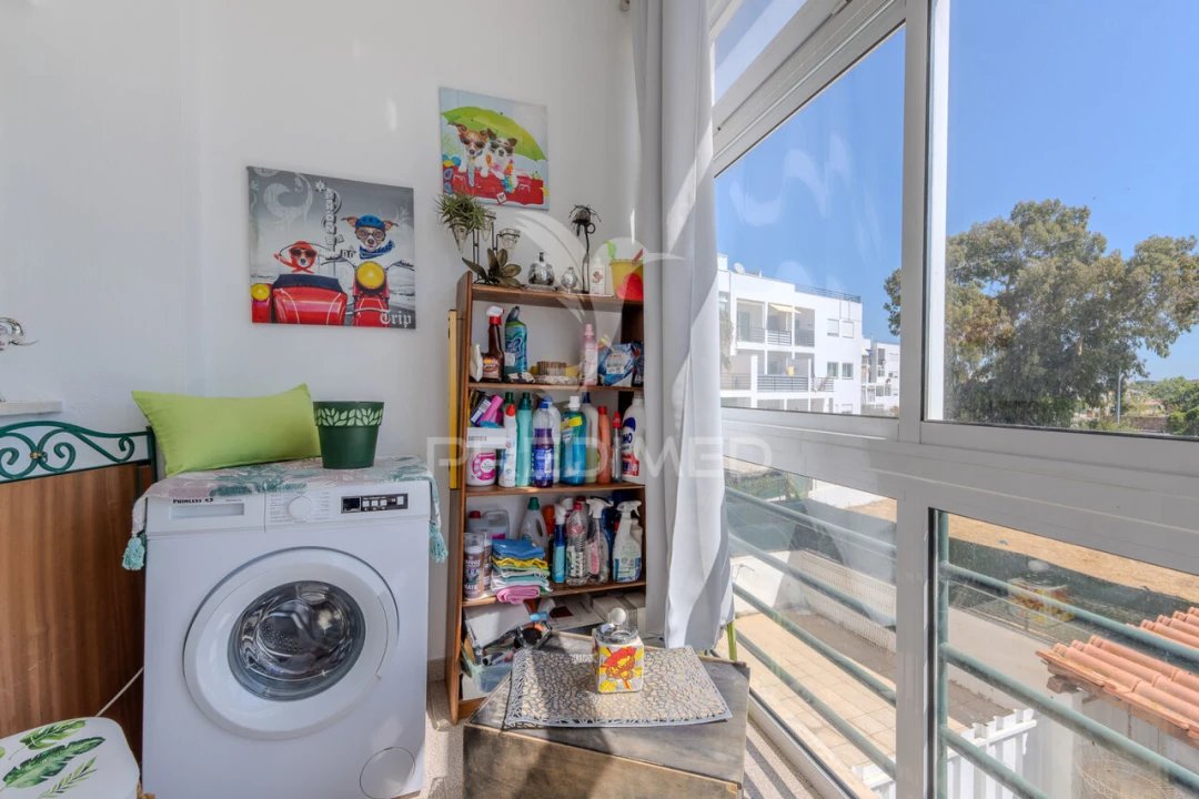 Apartamento T3 para Venda em Estômbar e Parchal Foto 13