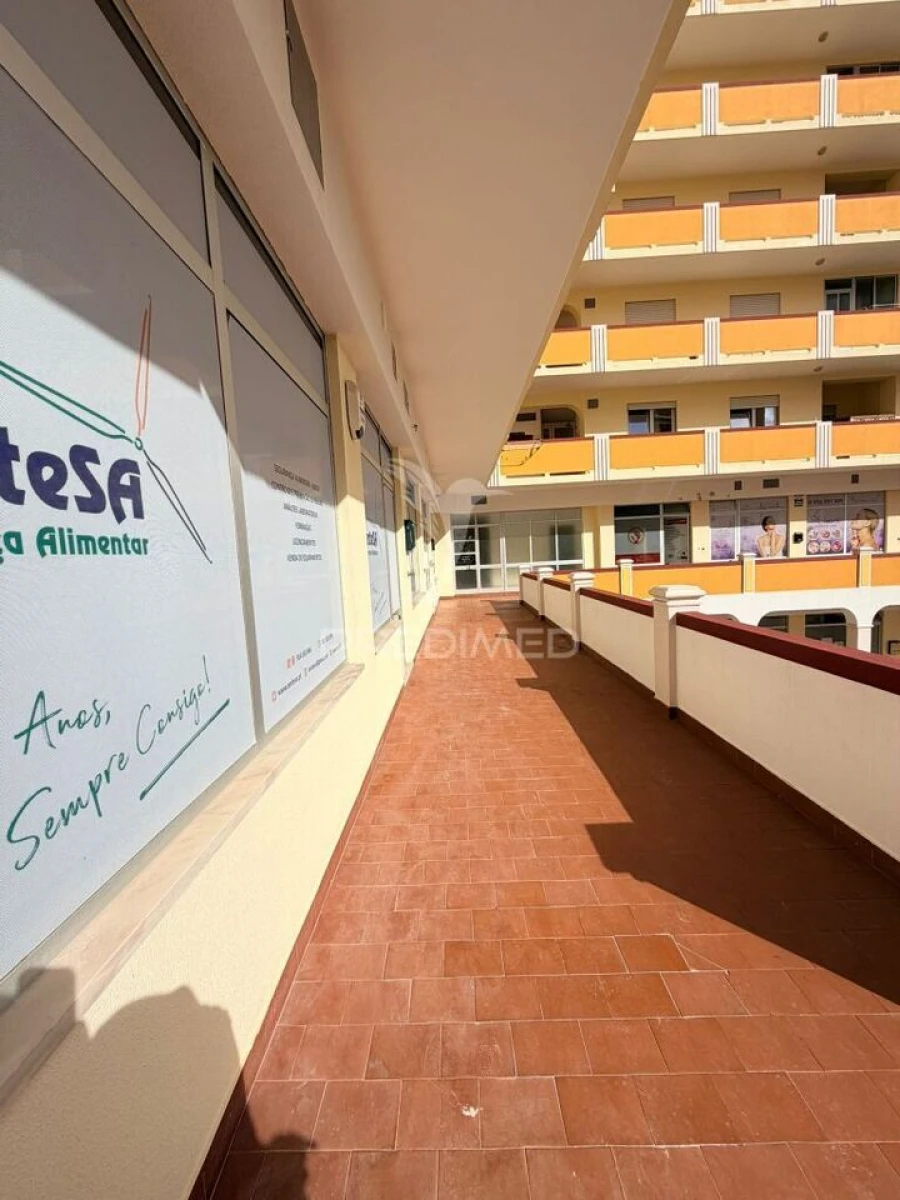 Apartamento T2 para Venda em Santa Maria, São Pedro e Matacães Foto 4