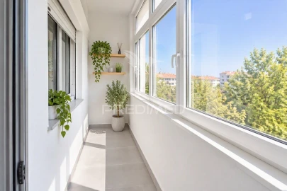 Apartamento T1 para Venda em Baixa da Banheira e Vale da Amoreira