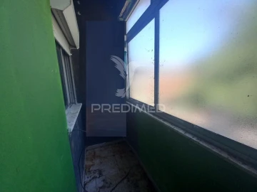 Apartamento T1 para Venda em Baixa da Banheira e Vale da Amoreira