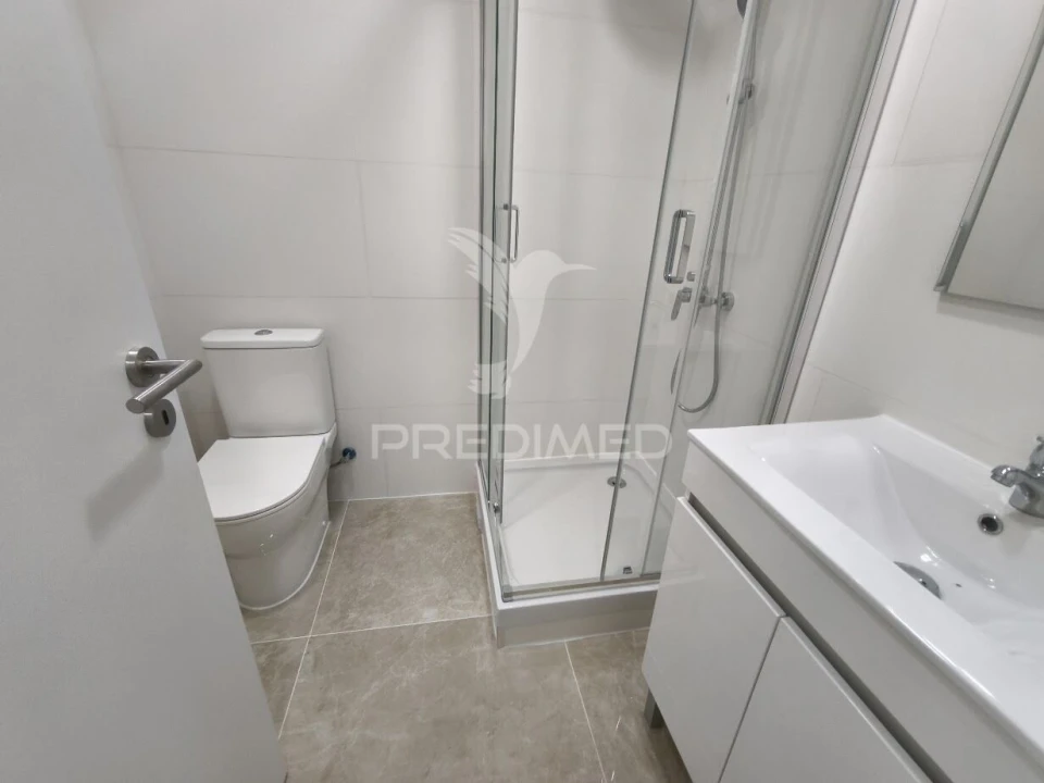 Apartamento T1 para Venda em Baixa da Banheira e Vale da Amoreira Foto 4