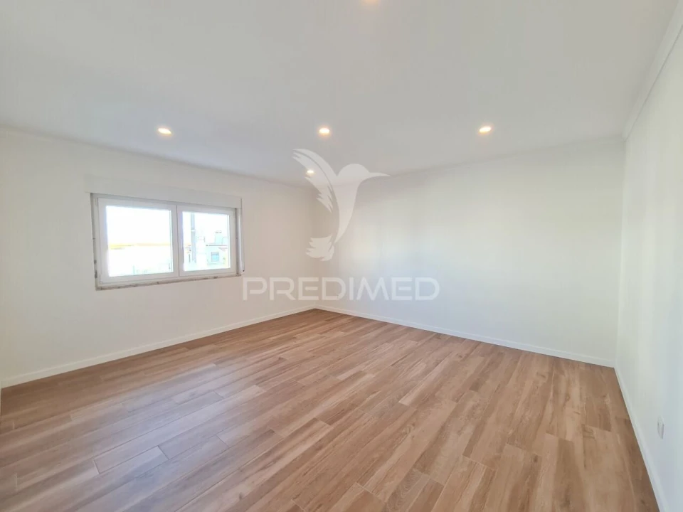 Apartamento T2 para Venda em Alverca do Ribatejo e Sobralinho Foto 2