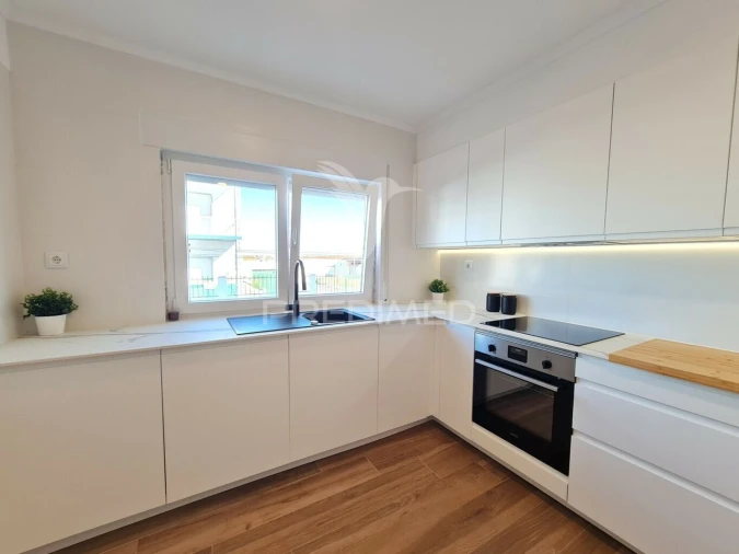 Apartamento T2 para Venda em Alverca do Ribatejo e Sobralinho Foto 7