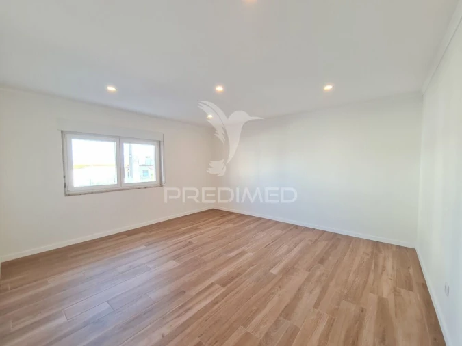 Apartamento T2 para Venda em Alverca do Ribatejo e Sobralinho Foto 2