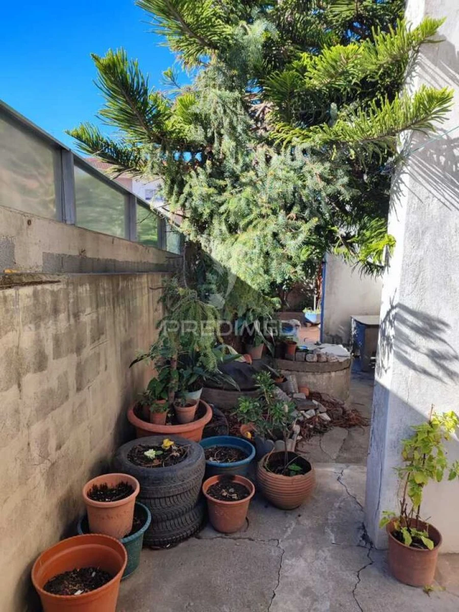 Moradia T4 para Venda em Fânzeres e São Pedro da Cova Foto 6