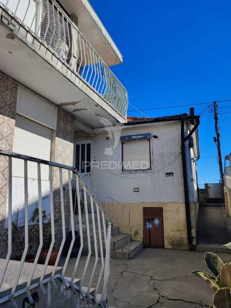 Moradia T4 para Venda em Fânzeres e São Pedro da Cova Foto 5