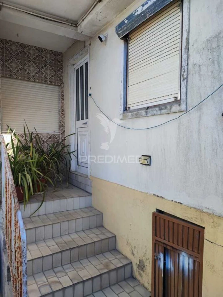 Moradia T4 para Venda em Fânzeres e São Pedro da Cova Foto 9