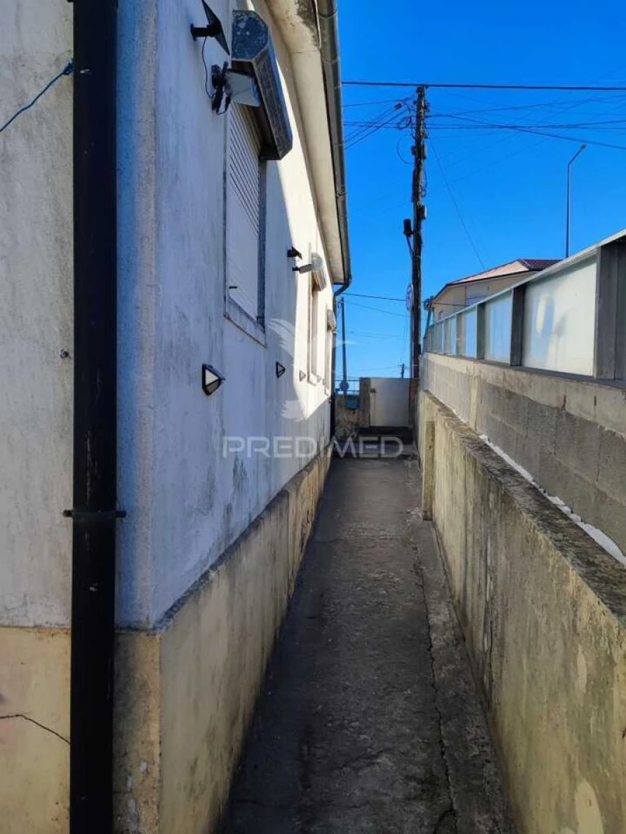 Moradia T4 para Venda em Fânzeres e São Pedro da Cova Foto 10