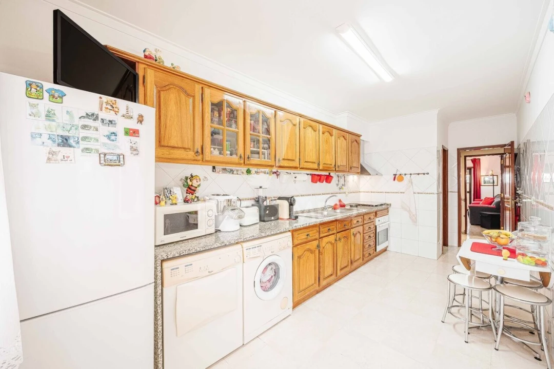 Apartamento T2 para Venda em Agualva e Mira-Sintra Foto 7