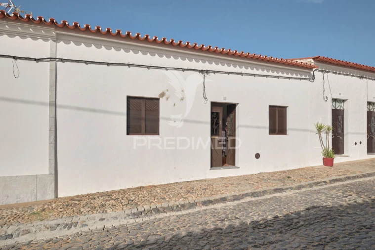 Moradia T4 para Venda em Safara e Santo Aleixo da Restauração Foto 2