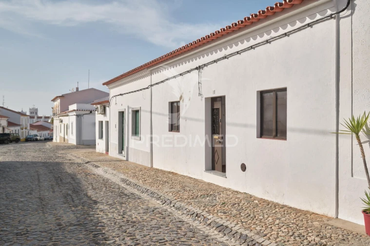 Moradia T4 para Venda em Safara e Santo Aleixo da Restauração Foto 4