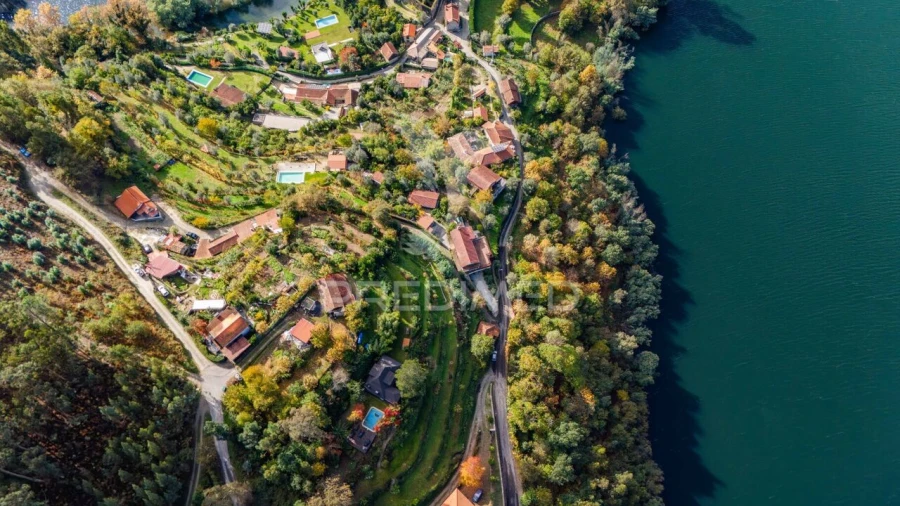 Terreno para Venda em Caniçada e Soengas Foto 11