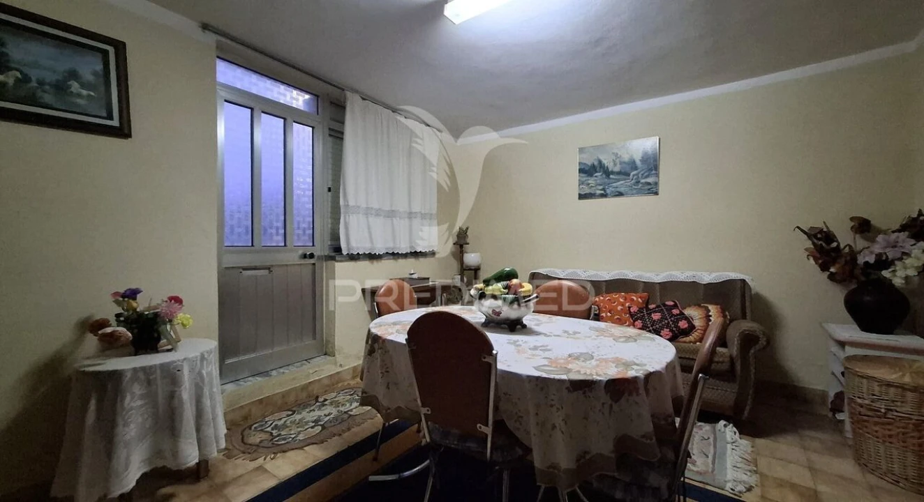 Moradia T1 para Venda em Azoia de Cima e Tremês Foto 4