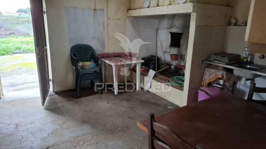 Moradia T1 para Venda em Azoia de Cima e Tremês Foto 18