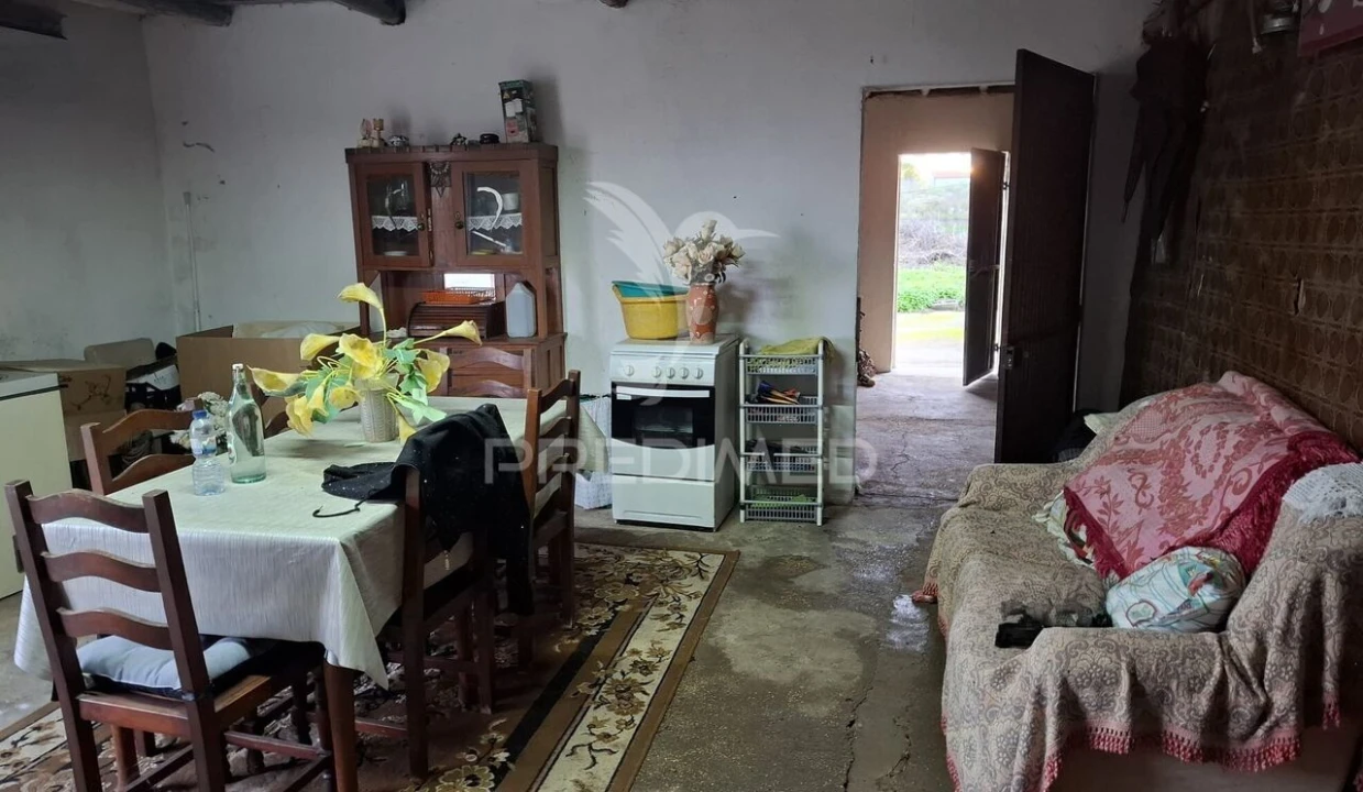 Moradia T1 para Venda em Azoia de Cima e Tremês Foto 14