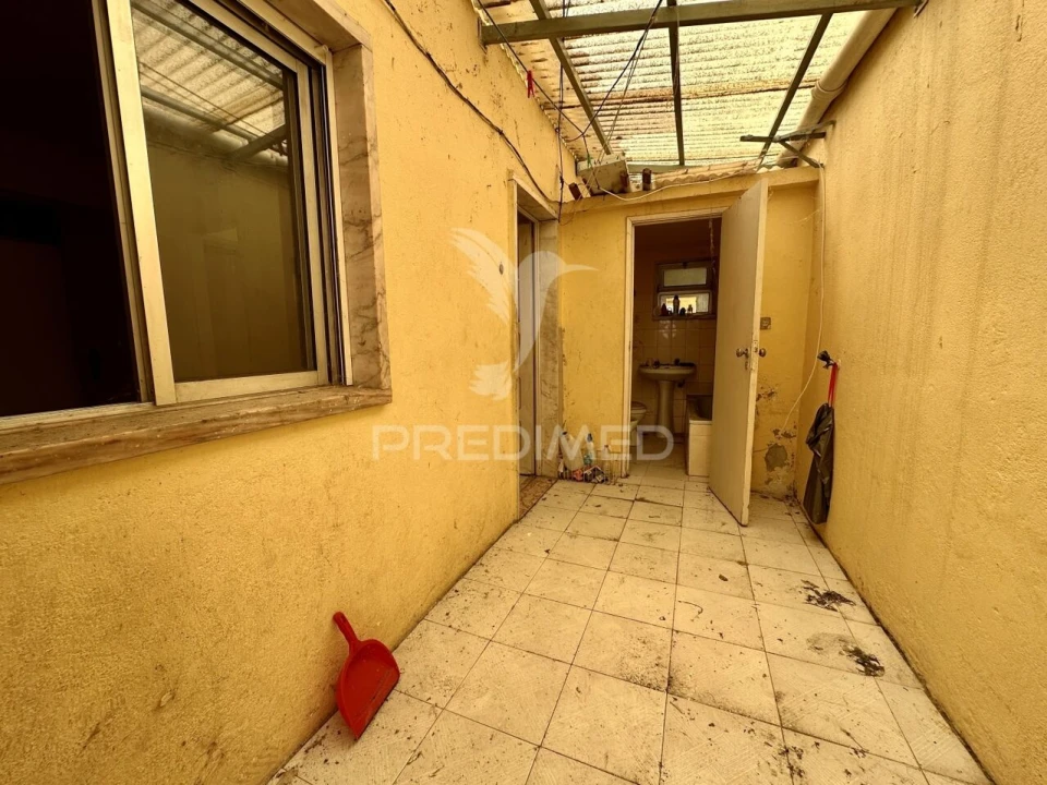 Prédio para Venda em Póvoa de Santa Iria e Forte da Casa Foto 32