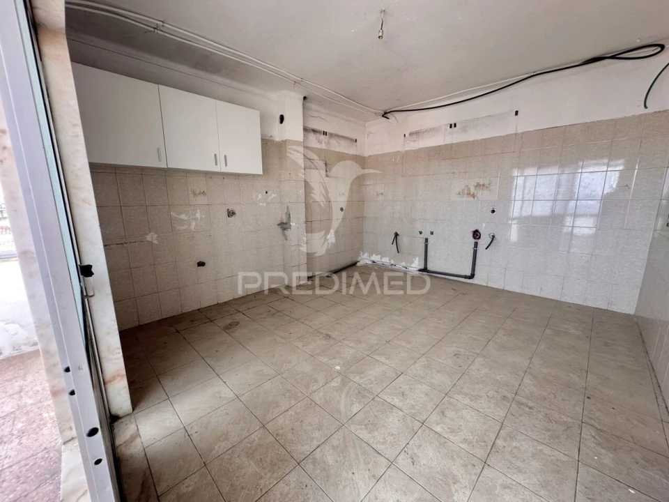 Prédio para Venda em Póvoa de Santa Iria e Forte da Casa Foto 14